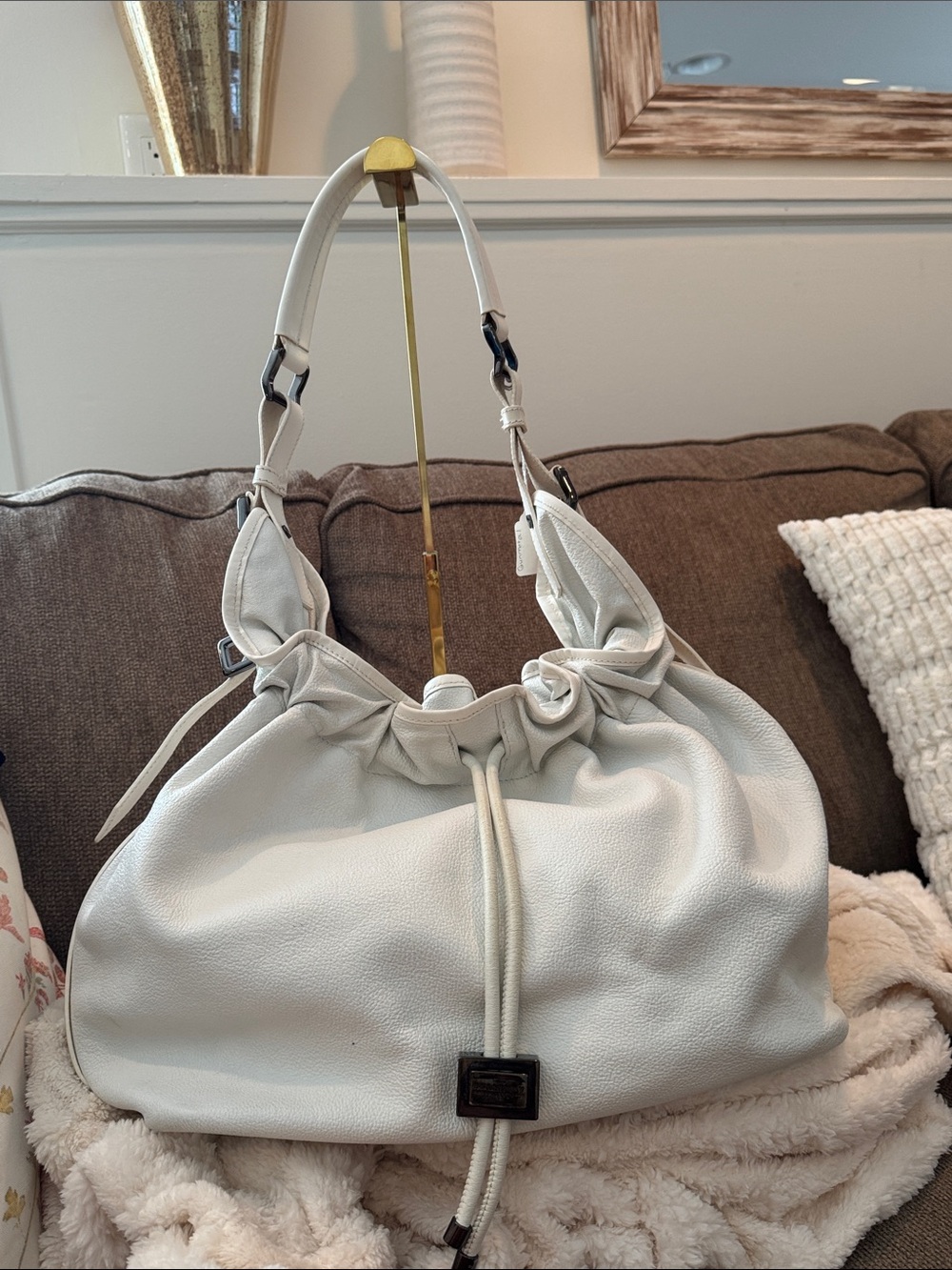 Valentino Garavani Off-White Drawstring Leather Shoulder Bag